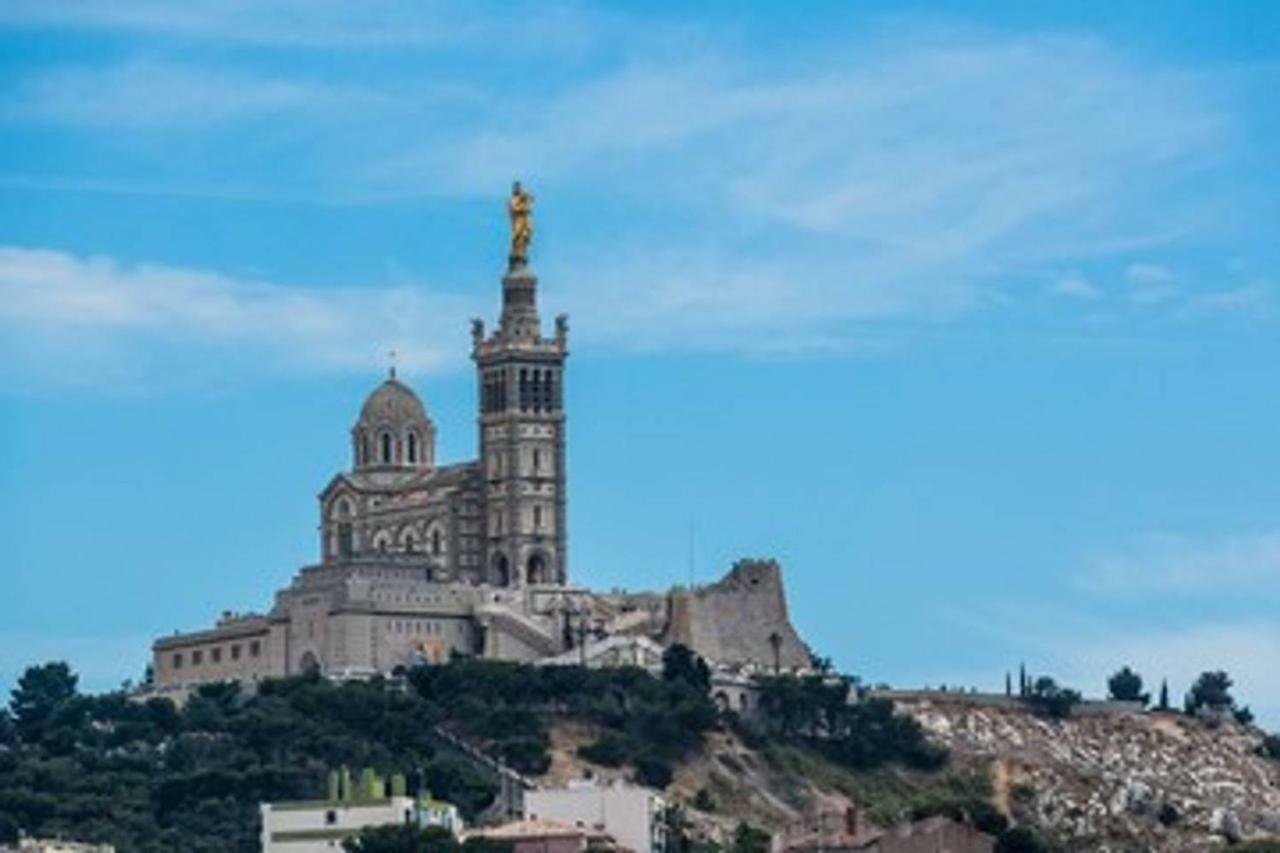 T2 Vue Sur La Basilique De Notre Dame De La Garde Apartment Marseille Exterior photo